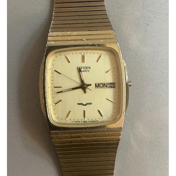 Citizen Other - Vintage Citizen Men's Champagne Dial Gold Tone Watch *Parts Only*